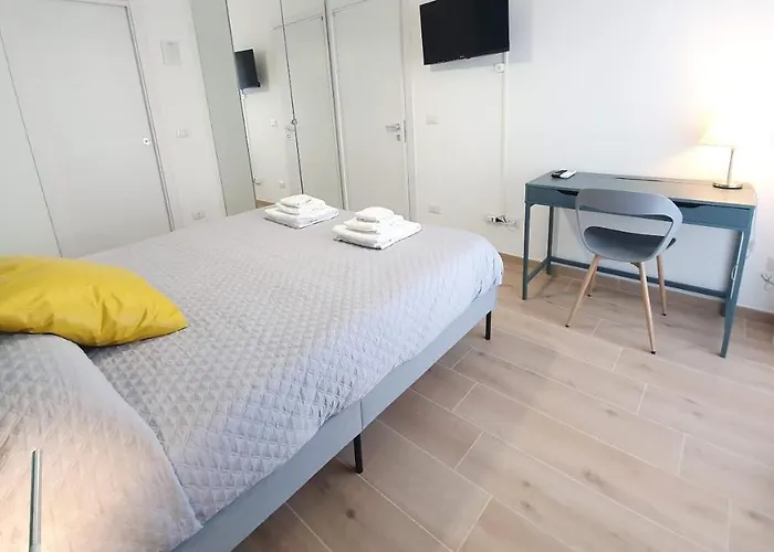 Blue Sky Rooftop Apartments - Bari Policlinico